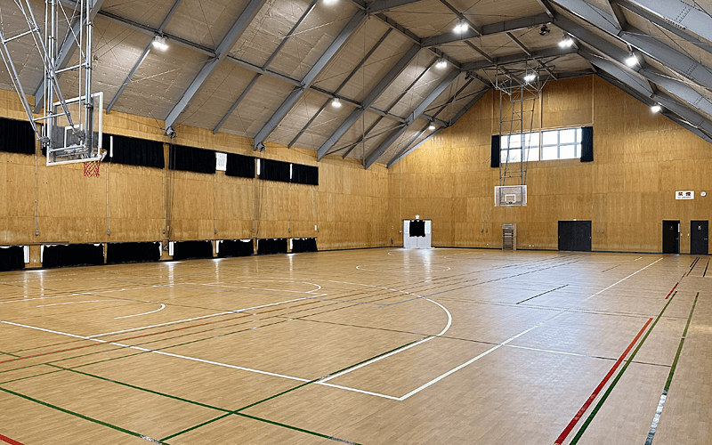 富士山の麓、東照館の体育館でバスケットボール合宿