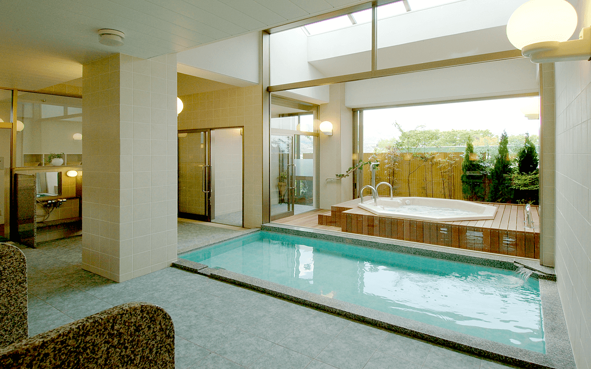 女性用『紅富士の湯』~内風呂・ジャグジー風呂~