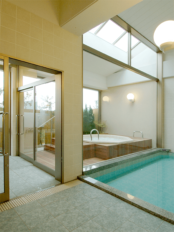 女性用『紅富士の湯』~内風呂・ジャグジー風呂~